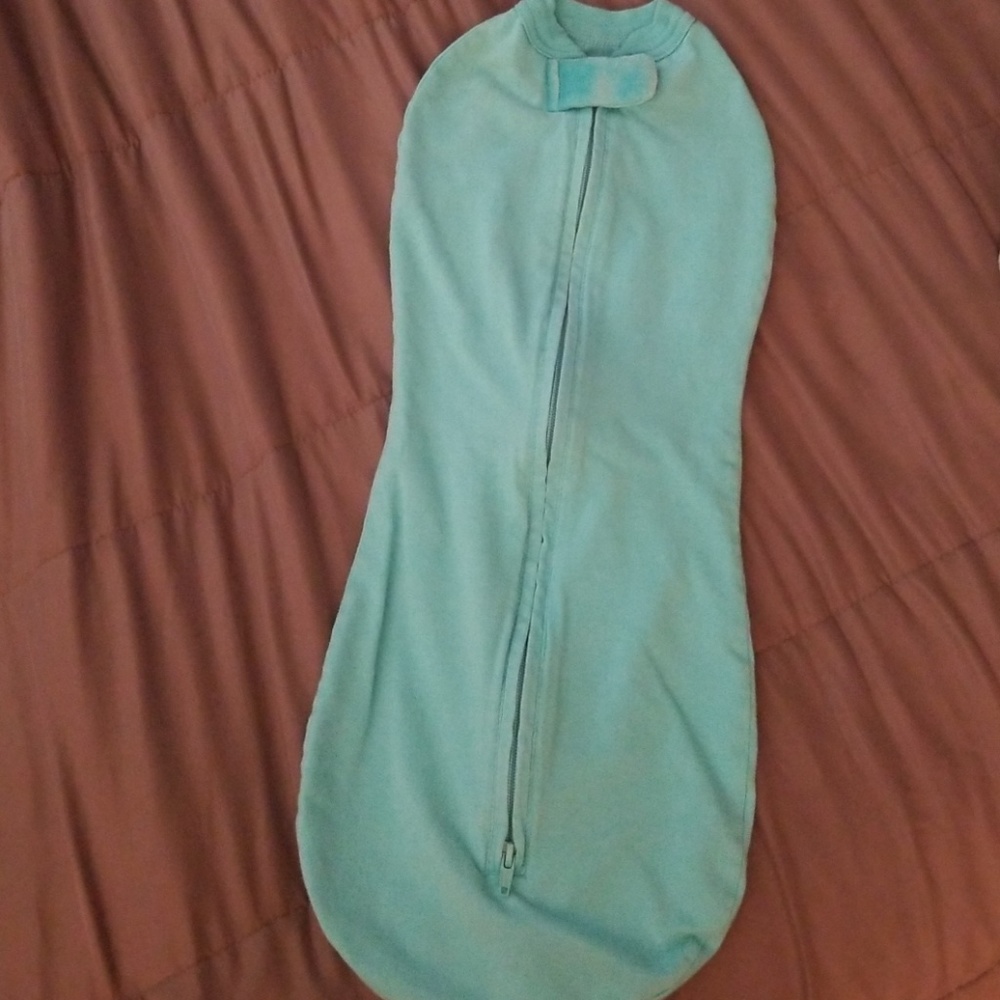 Woombie swaddle